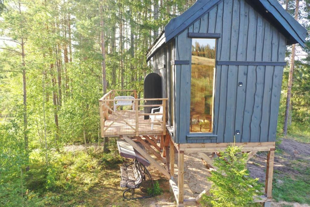 Viking House In The Tree! Jacuzzi, Sauna,apkure! Hébergement de vacances *